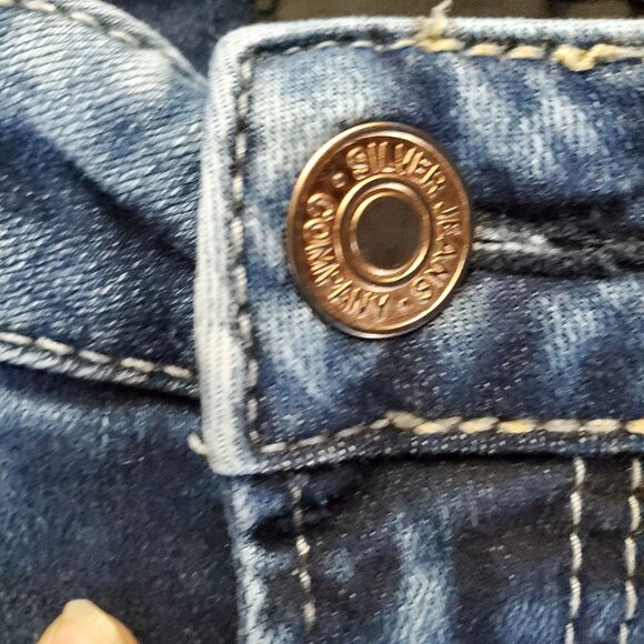 Silver Jeans Womens Size 18 Blue Suki Stretch Denim Mid Rise Capri - Picture 9 of 12